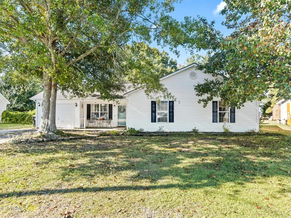 305 Paddock Place, Jacksonville, NC 28546