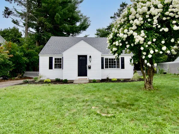 4 Berger Rd, Vernon, CT 06066