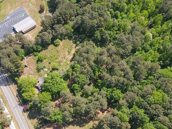 2nd image of 2199 Sunny Hill Rd
