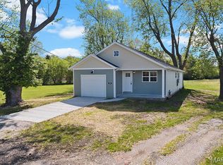270 Victory Dr, East Alton, IL