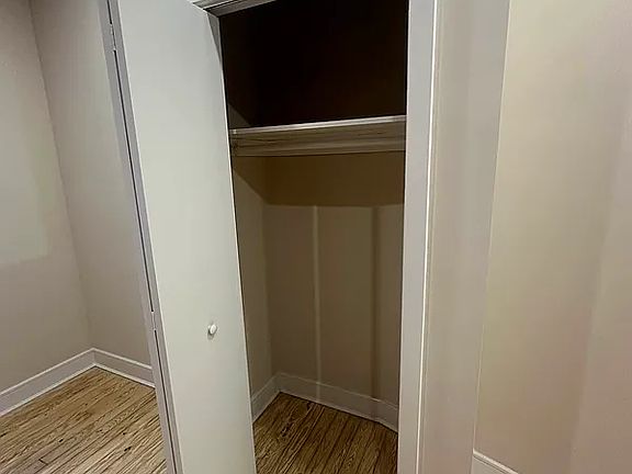 5th image of 251 W 18th St APT 1E