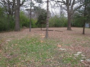 229 Oakwood Dr, Wood Dale, IL 60191