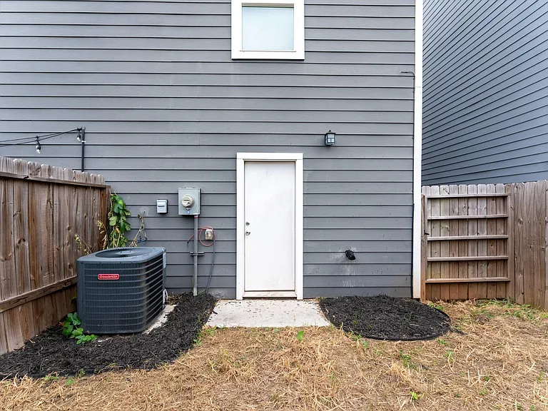 4908 Paradigm Ln — Photo 20