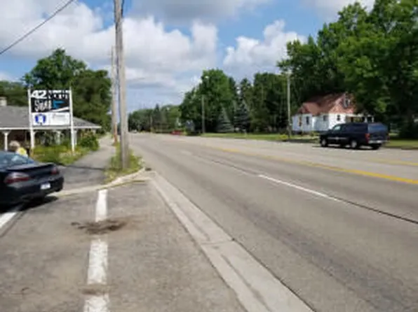 656 Butternut Dr, Holland, MI 49424