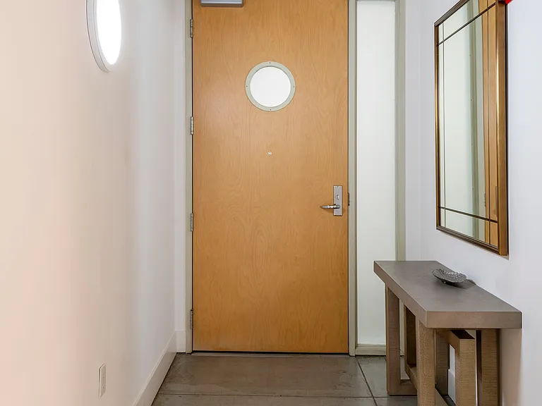 300 Beale St #304 — Photo 20