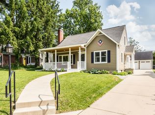 2104 Winchell Dr, Ann Arbor, MI 48104