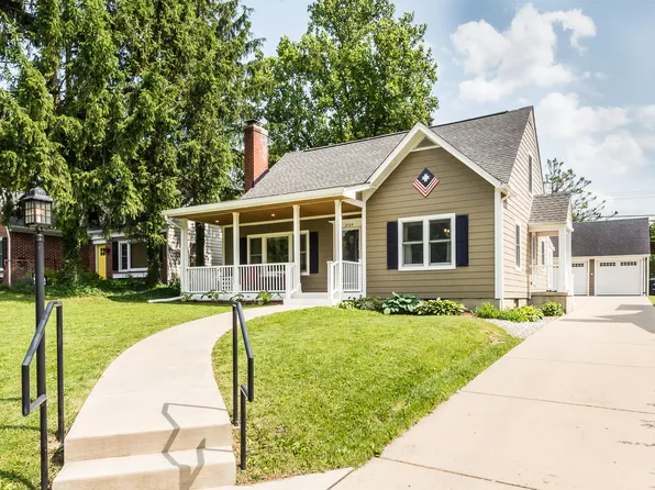 2104 Winchell Dr, Ann Arbor, MI 48104