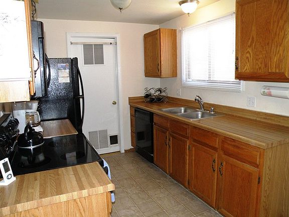 Kitchen with all appliances!