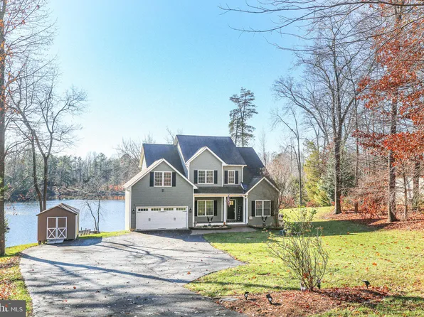 7398 Jackson Dr, King George, VA 22485