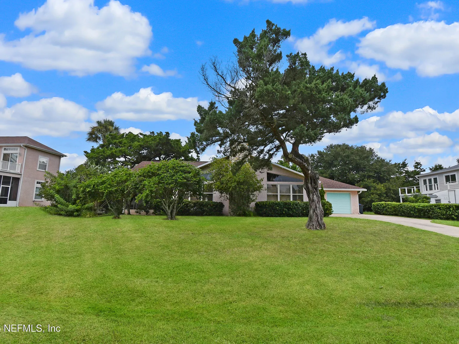 4 bed, 3.0 bath, 2033 sqft, $4,500 — Photo 4
