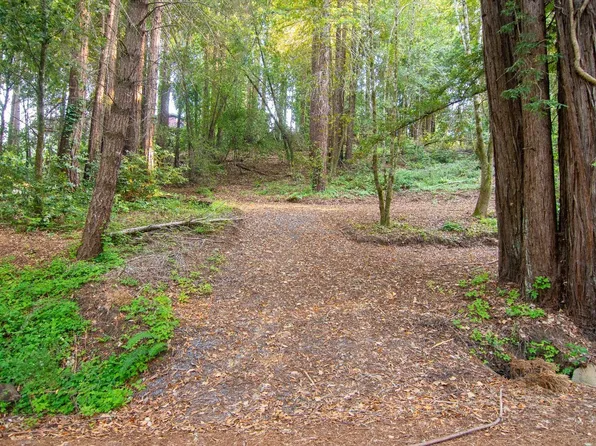 17532 Woods Avenue, Guerneville, CA 95446