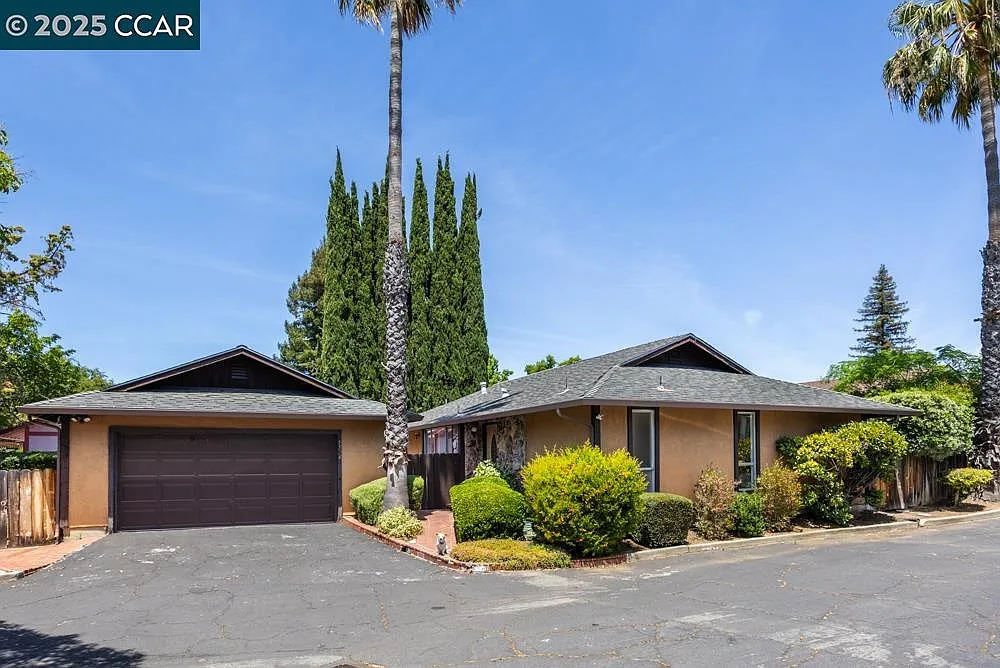 5524 Guadalupe Ct photo 1