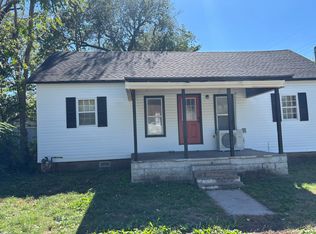 421 W 6th St, Baxter Springs, KS 66713
