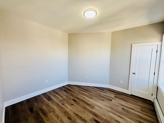 4th image of 6 Tonnelle Ave #402