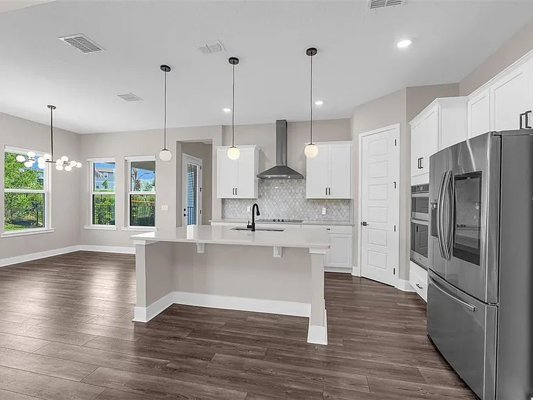 5138 Citrus Leaf Blvd — Photo 10