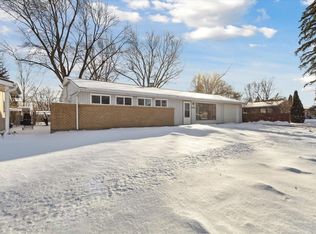 4707 Cayuga Rd, Rockford, IL 61107