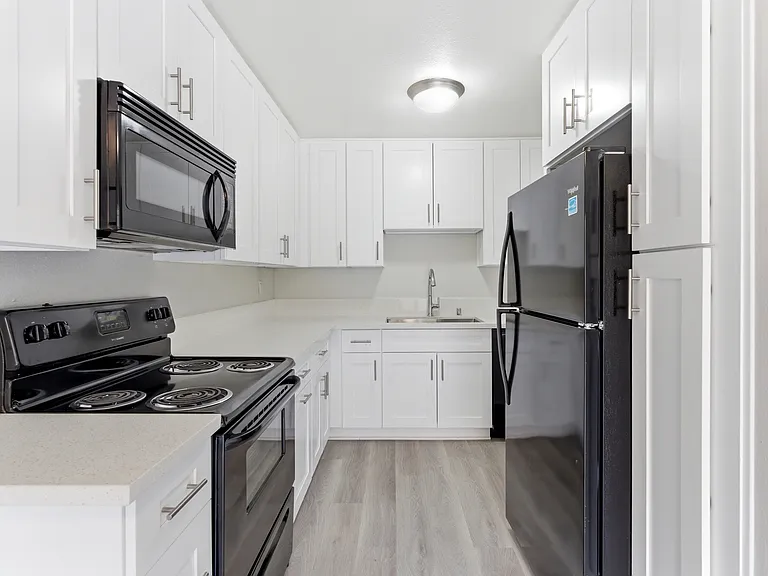 University Crest Apartments - Near UCR — Photo 8