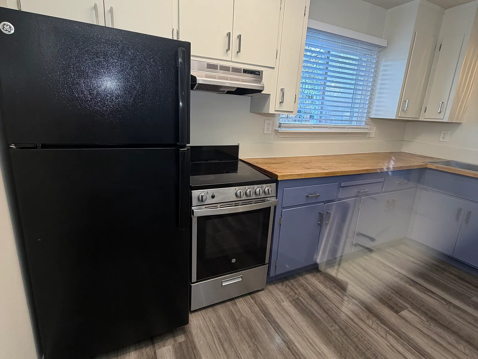 2 bed, 810 sqft, $1,950 — Photo 3