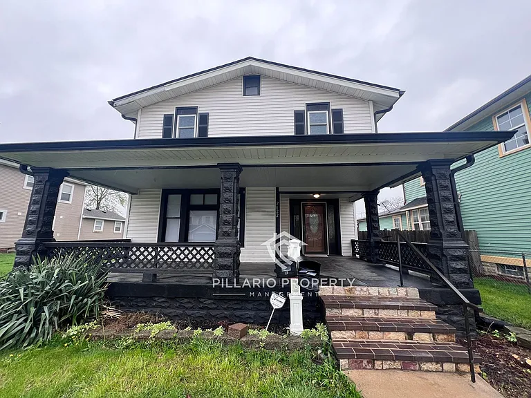 2422 Coyner Ave — Photo 2