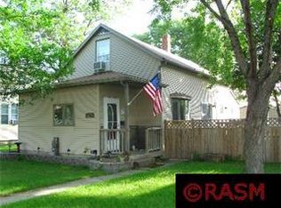 105 S Valley St, New Ulm, MN 56073