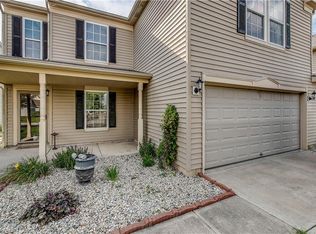 8039 S Evening Dr, Pendleton, IN 46064