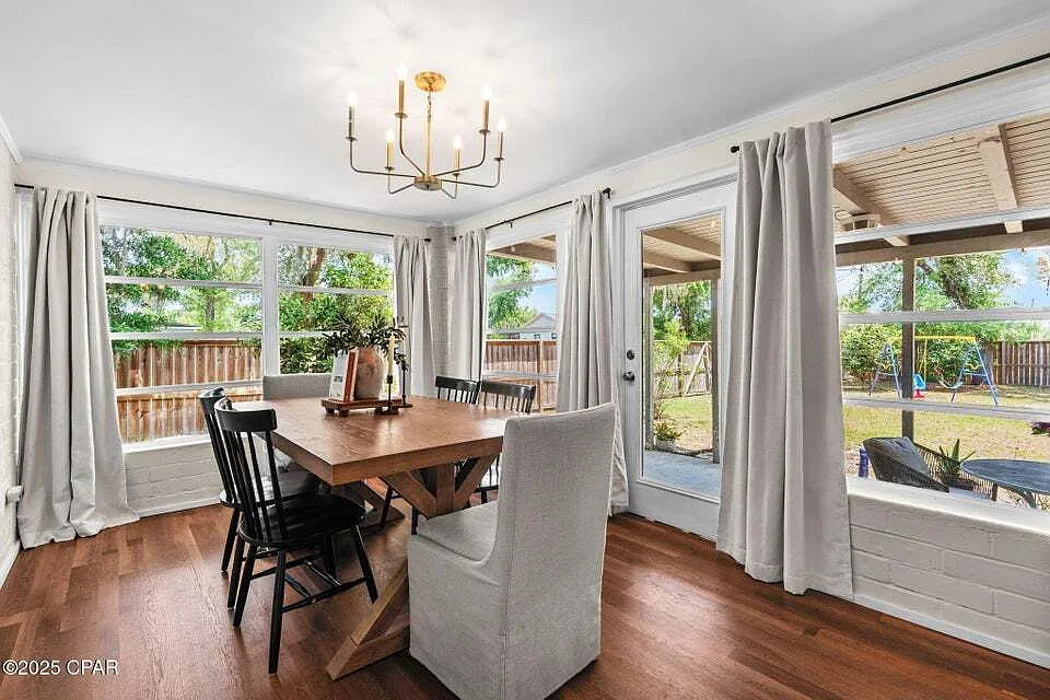 414 South Palo Alto Avenue - 1 — Photo 2
