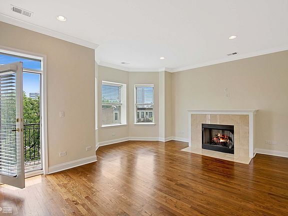 4th image of 510 E Oakwood Blvd APT 3