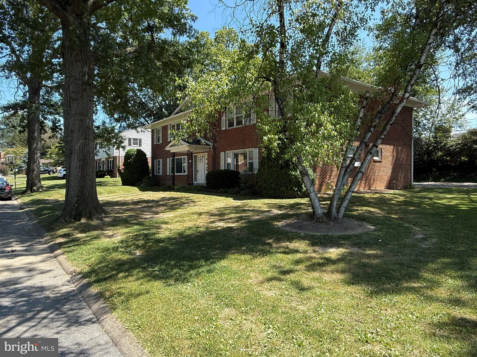 2 bed, 1.0 bath, 1000 sqft, $1,195 — Photo 2