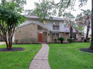 10722 Creektree Dr, Houston, TX 77070