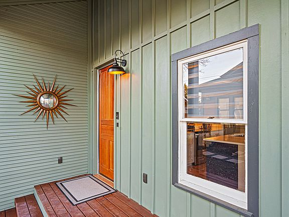 3rd image of 311 Eagleland Dr