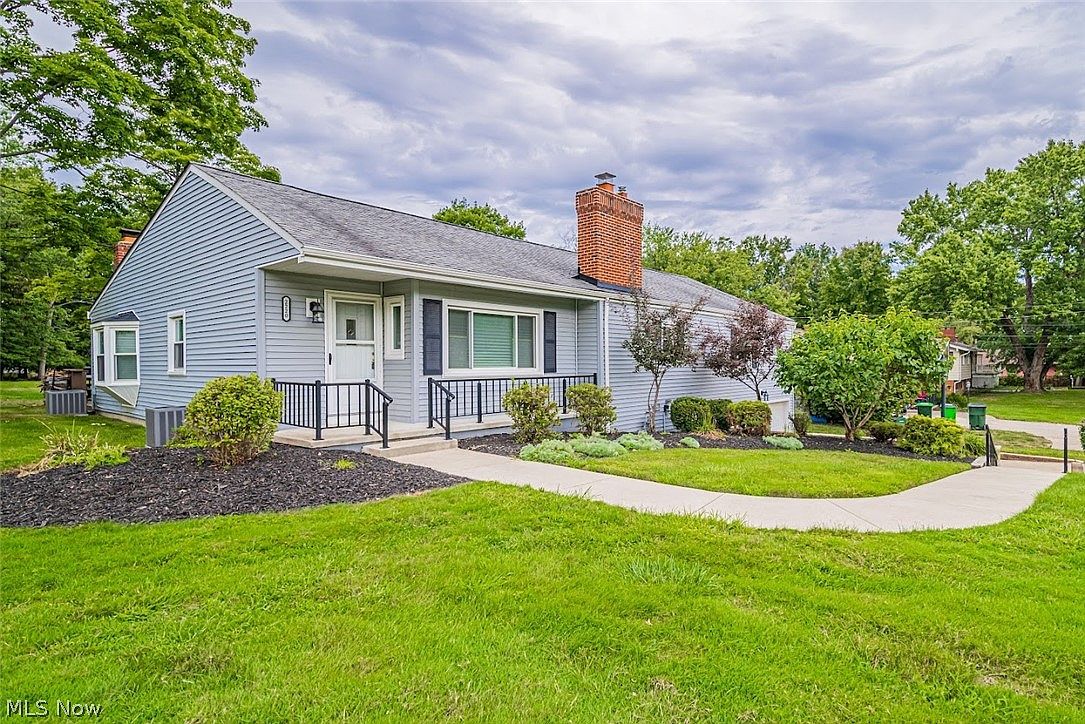 2220 Country Club Dr, Wickliffe, OH 44092 Zillow