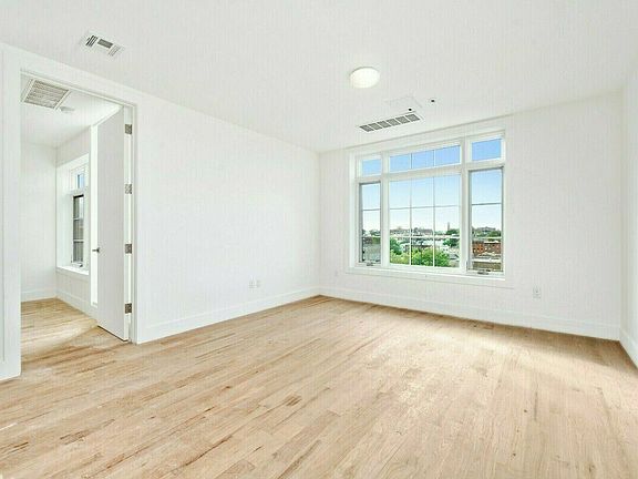 4th image of 627 De Kalb Ave #4BB