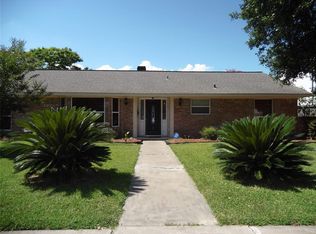 4926 Glenmeadow Dr, Houston, TX 77096