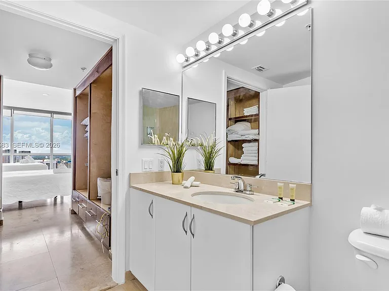1750 N Bayshore Dr #5014 — Photo 37