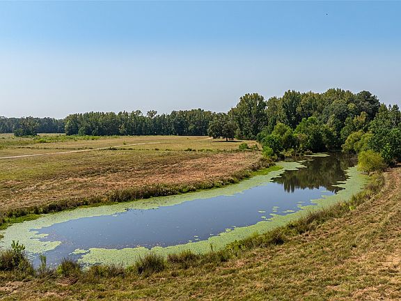 4th image of 28 Highway 231