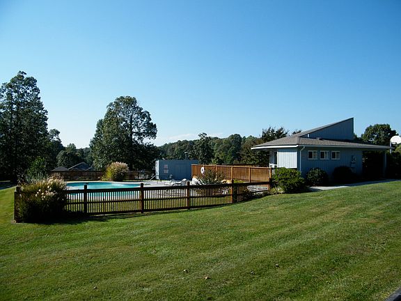 4th image of 11 Heather Ln