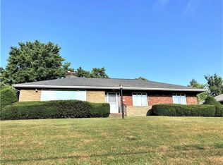 305 18th Ave, Beaver Falls, PA 15010