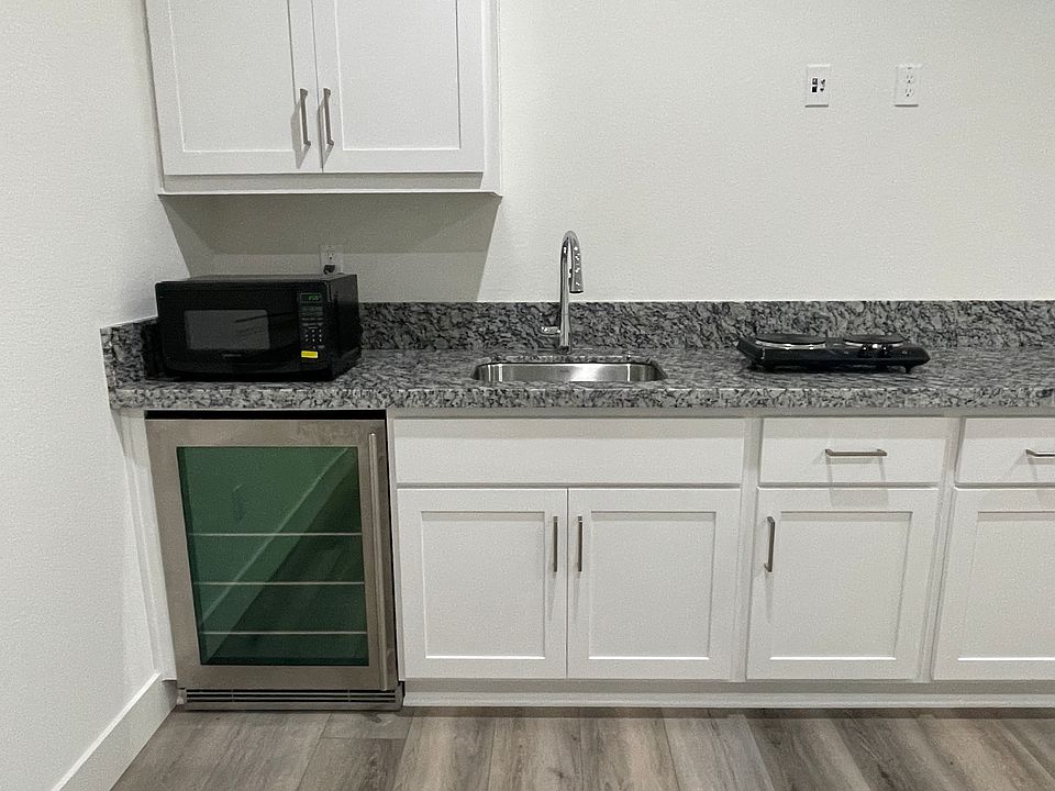 1st image of 17320 Canutes Ct