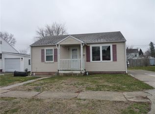 210 Stone St, Georgetown, IL 61846