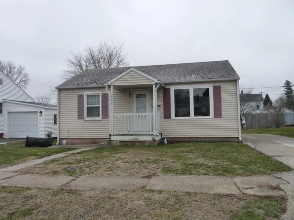 210 Stone St, Georgetown, IL 61846