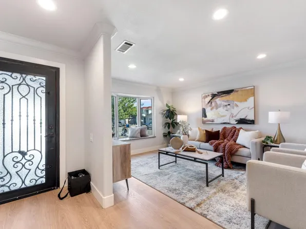 320 Manzanita Ct, Milpitas, CA 95035