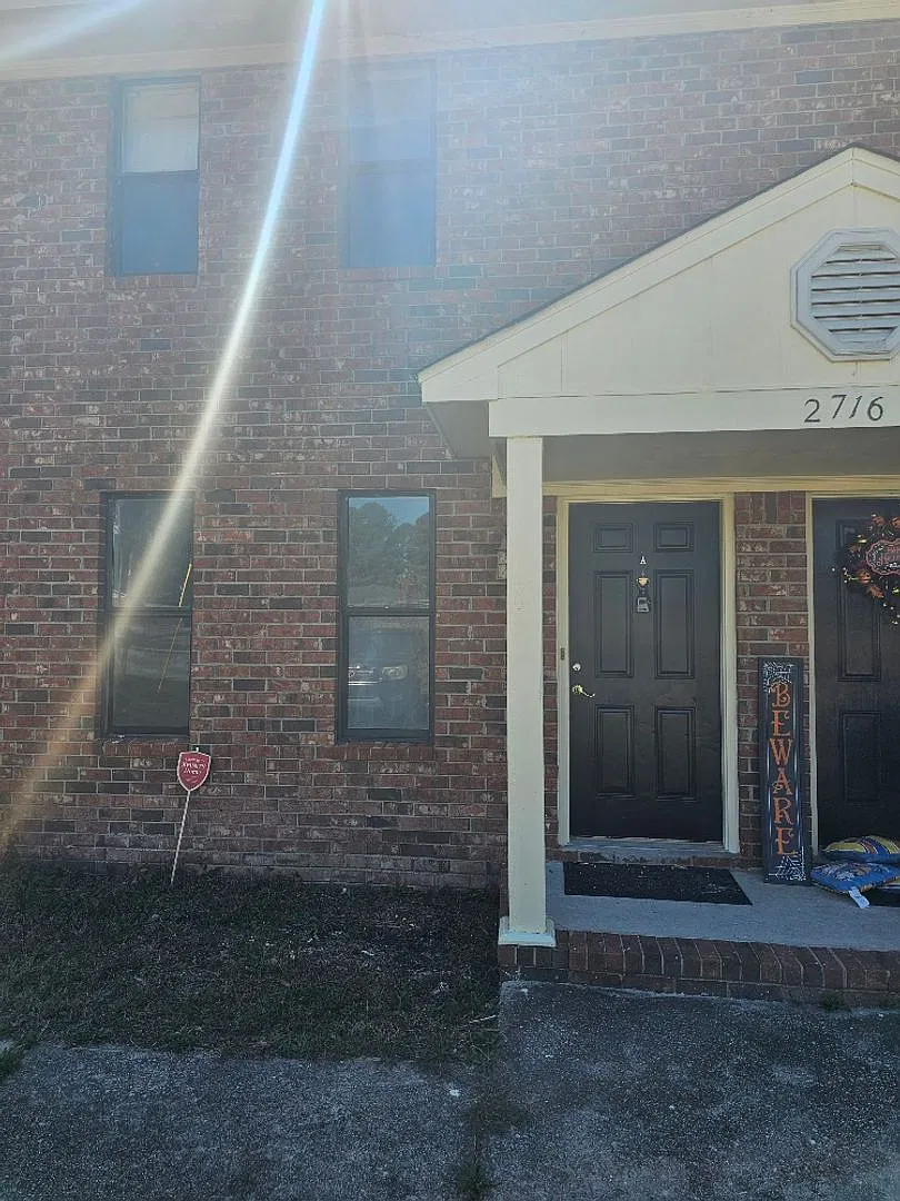 2 Br Townhome — Photo 2
