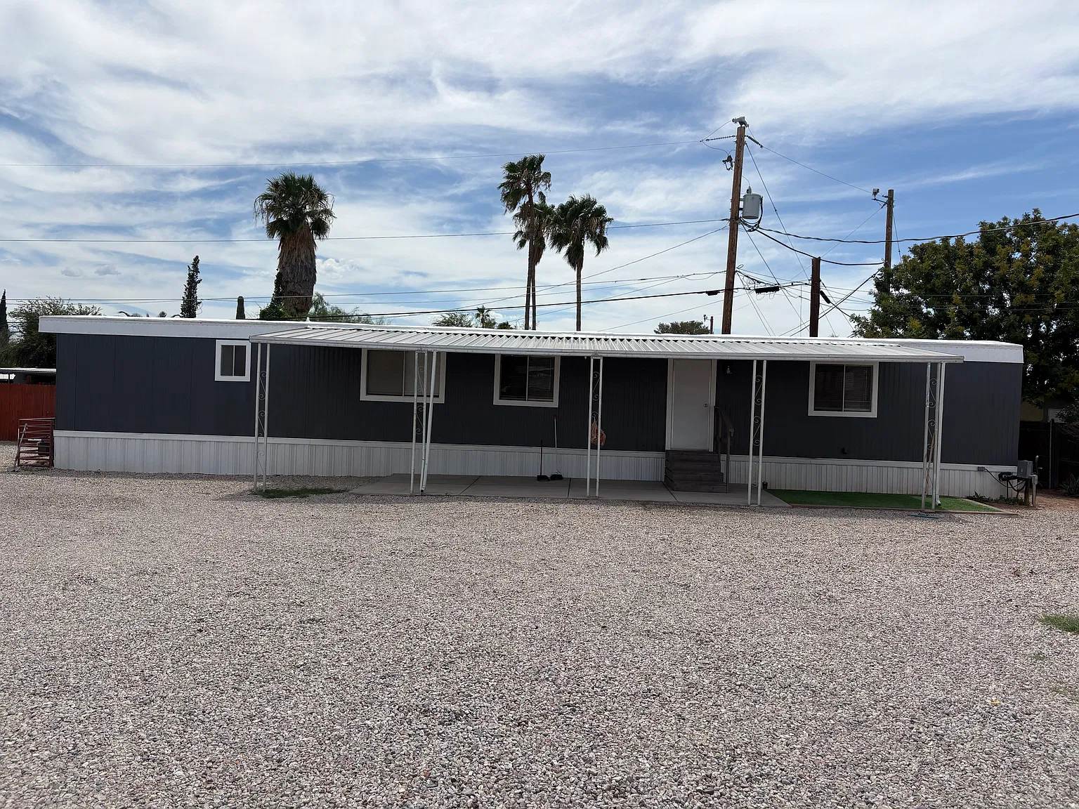 3 bed, 980 sqft, $1,550 — Photo 2