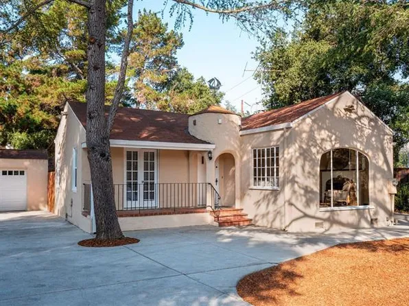 682B N San Antonio Rd, Los Altos, CA 94022