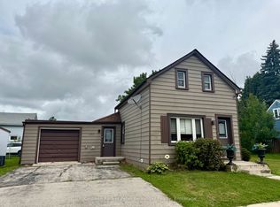 582 9th St, Hanover, ON N4N 1M6