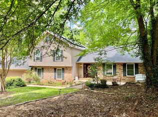 135 Myrtlewood Dr, Pineville, LA 71360