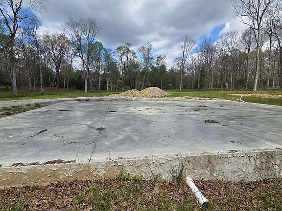 5th image of 361 Carrie Dr Lot 8