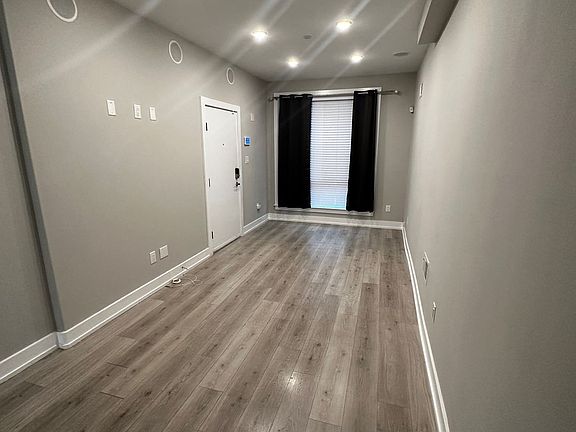 3rd image of 2530 N Howard St #2