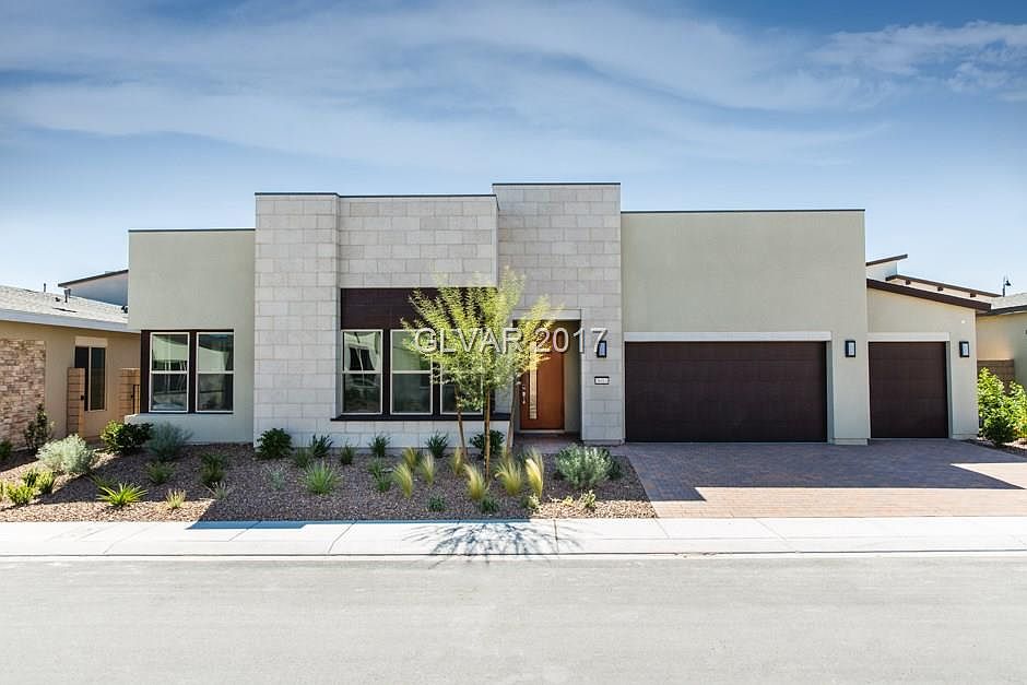 1st image of 3013 Travesara Ave