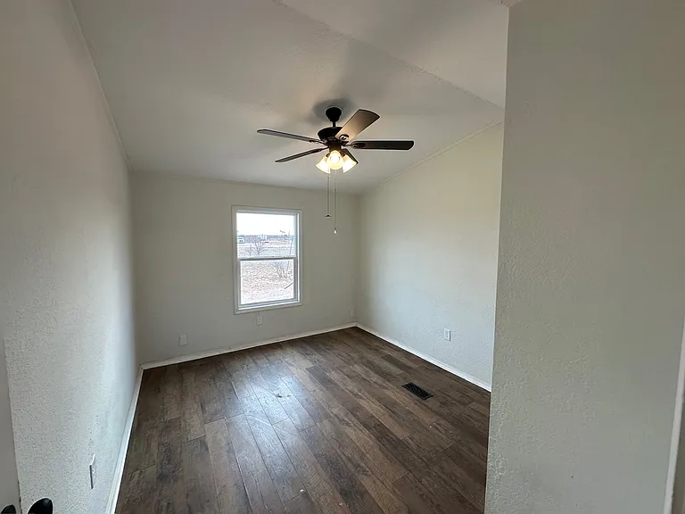 7301 E County Road 62 — Photo 10